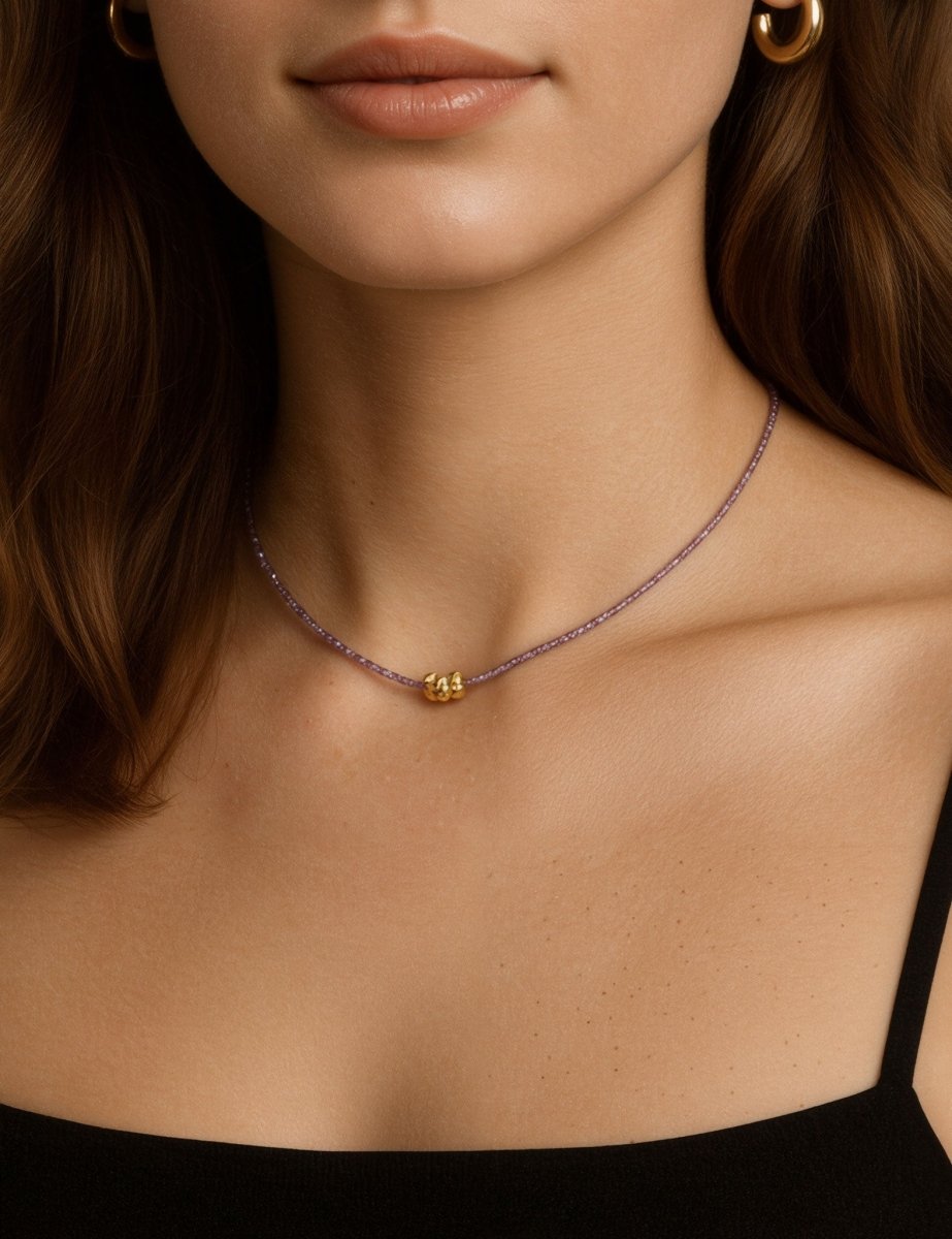 Model wearing BEAMMORE amethyst beaded necklace – Elegant birthstone jewelry gift for women