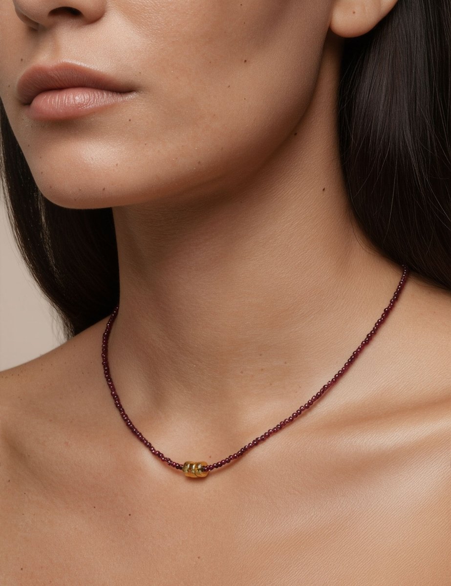 Model wearing BEAMMORE garnet beaded necklace – Elegant birthstone jewelry gift for women