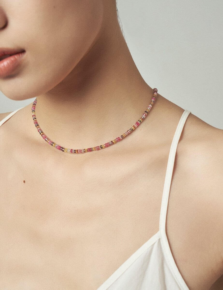 Model wearing BEAMMORE sapphire beaded necklace – Elegant birthstone jewelry gift for women